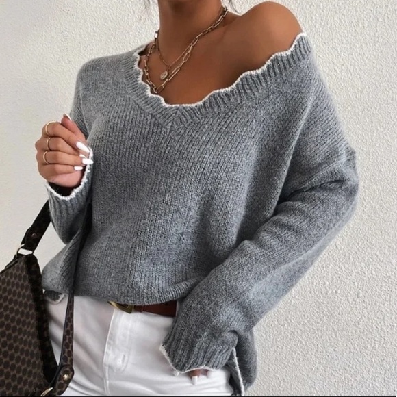 Cozy Off Shoulder Oversized Sweater Top - Picture 3 of 8